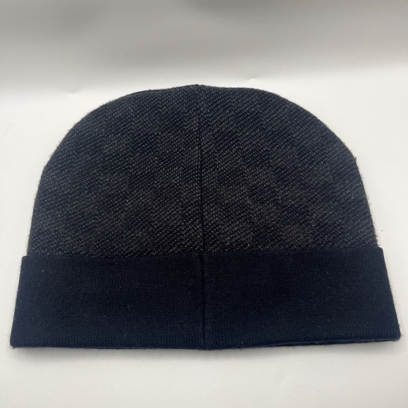 Louis Vuitton Charcoal Beanie - Picture 7 of 8